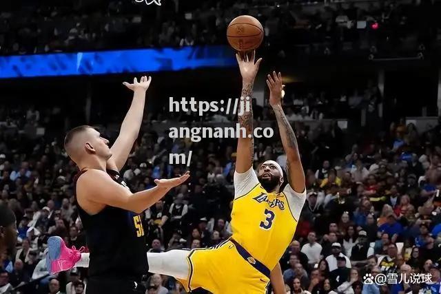 江南体育-NBA季后赛战况持续激烈，场场都是胶着局面