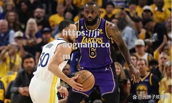 江南体育-NBA季后赛战况持续激烈，场场都是胶着局面